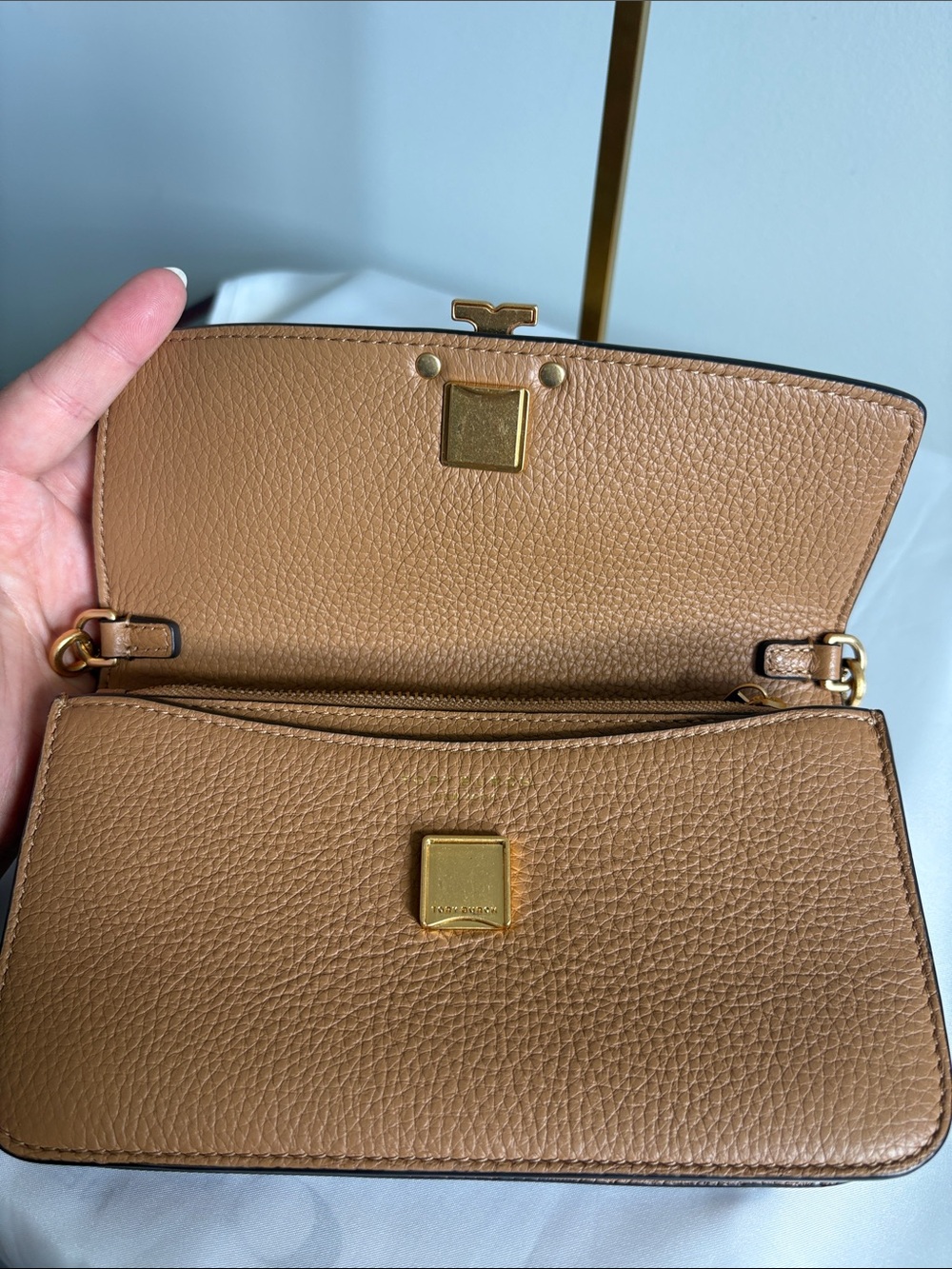 Tory Burch Caramel Britten Pebble Leather Chain Wallet - Picture 8 of 16